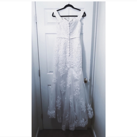 Elegant White Lace Off-Shoulder Dress - Picture 13 of 13